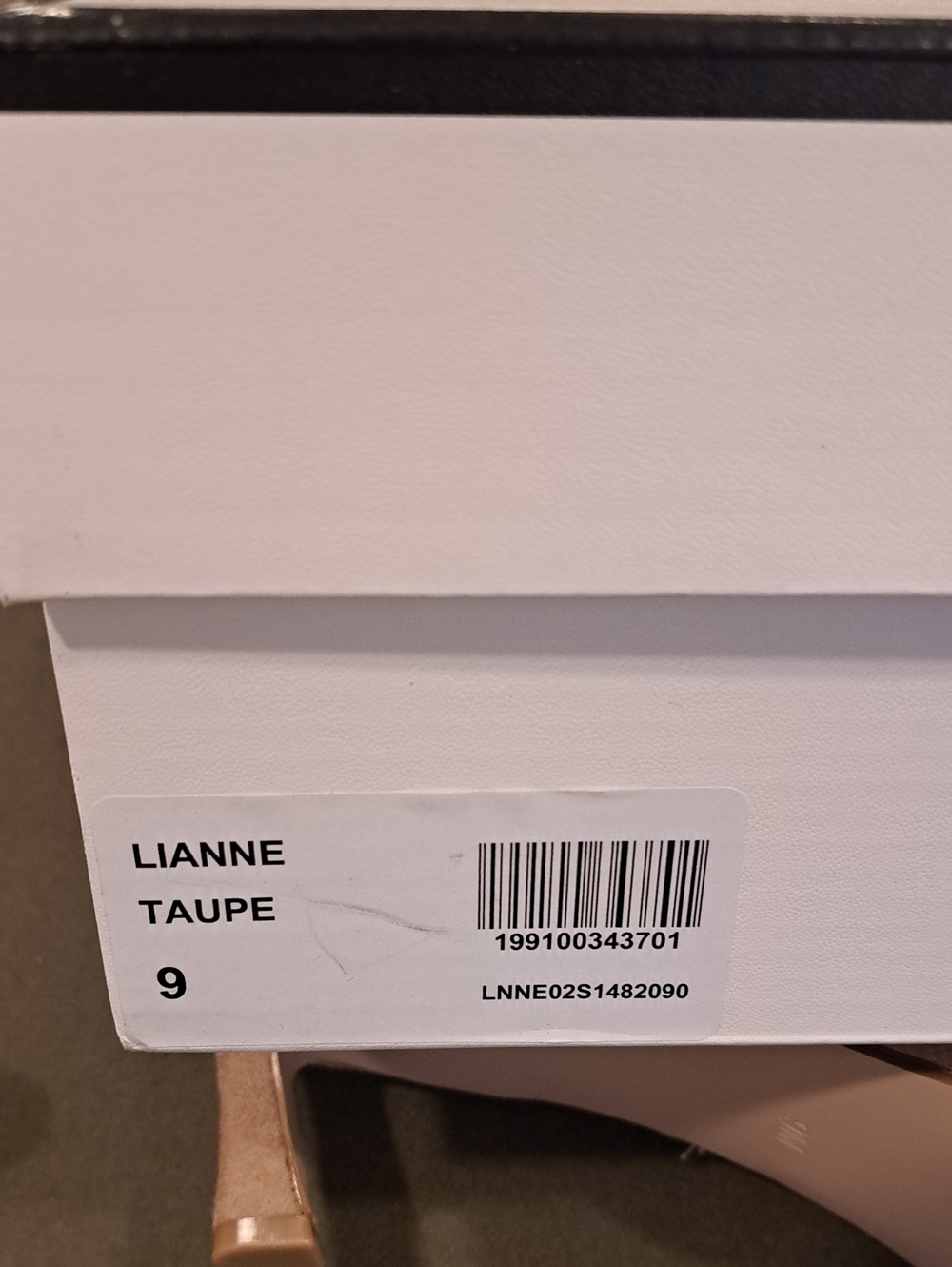 Steve Madden Lianne Bootie - Color: Taupe - Size: 9 - Picture 10 of 10